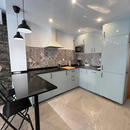Apartment Quevedo 4 *